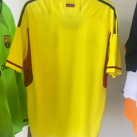 Adidas 2022 Colombia National Team Home Soccer Jersey. M, L and XL - Picture 8 of 16